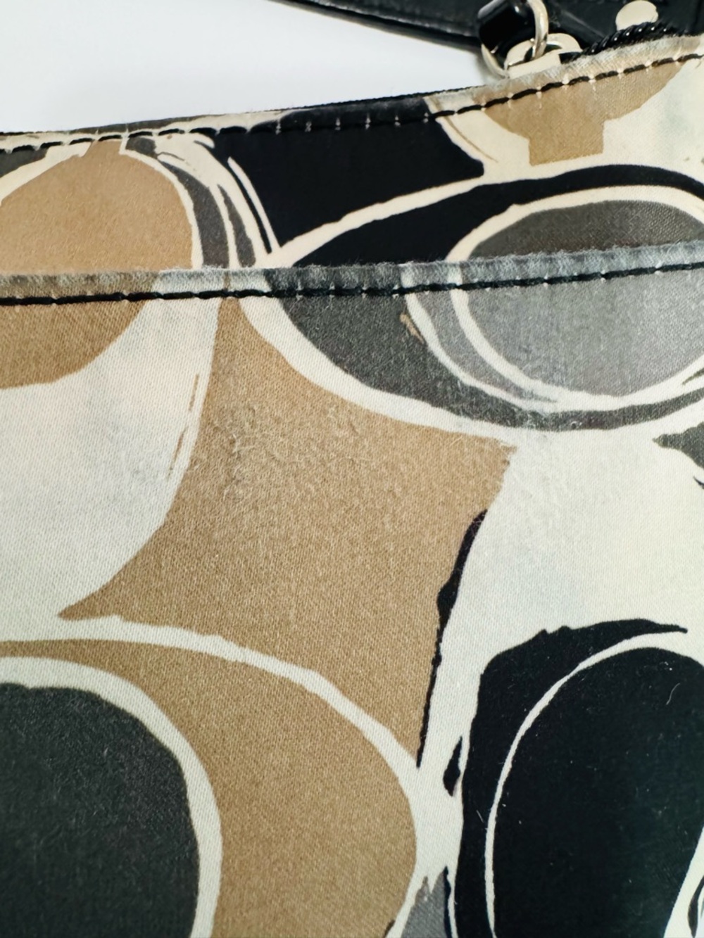 Coach Signature Scarf Print Swingpack Crossbody Bag Neutral Black Tan Y2K - Picture 17 of 17